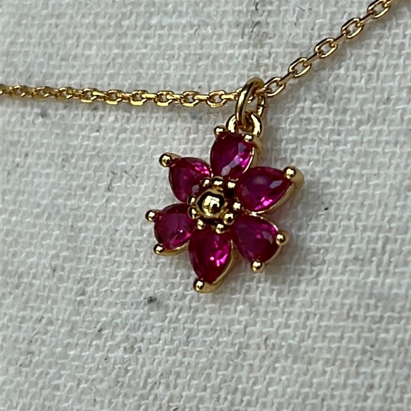 Kate Spade "First Bloom" Mini Pendant Necklace - NWT - Picture 2 of 11